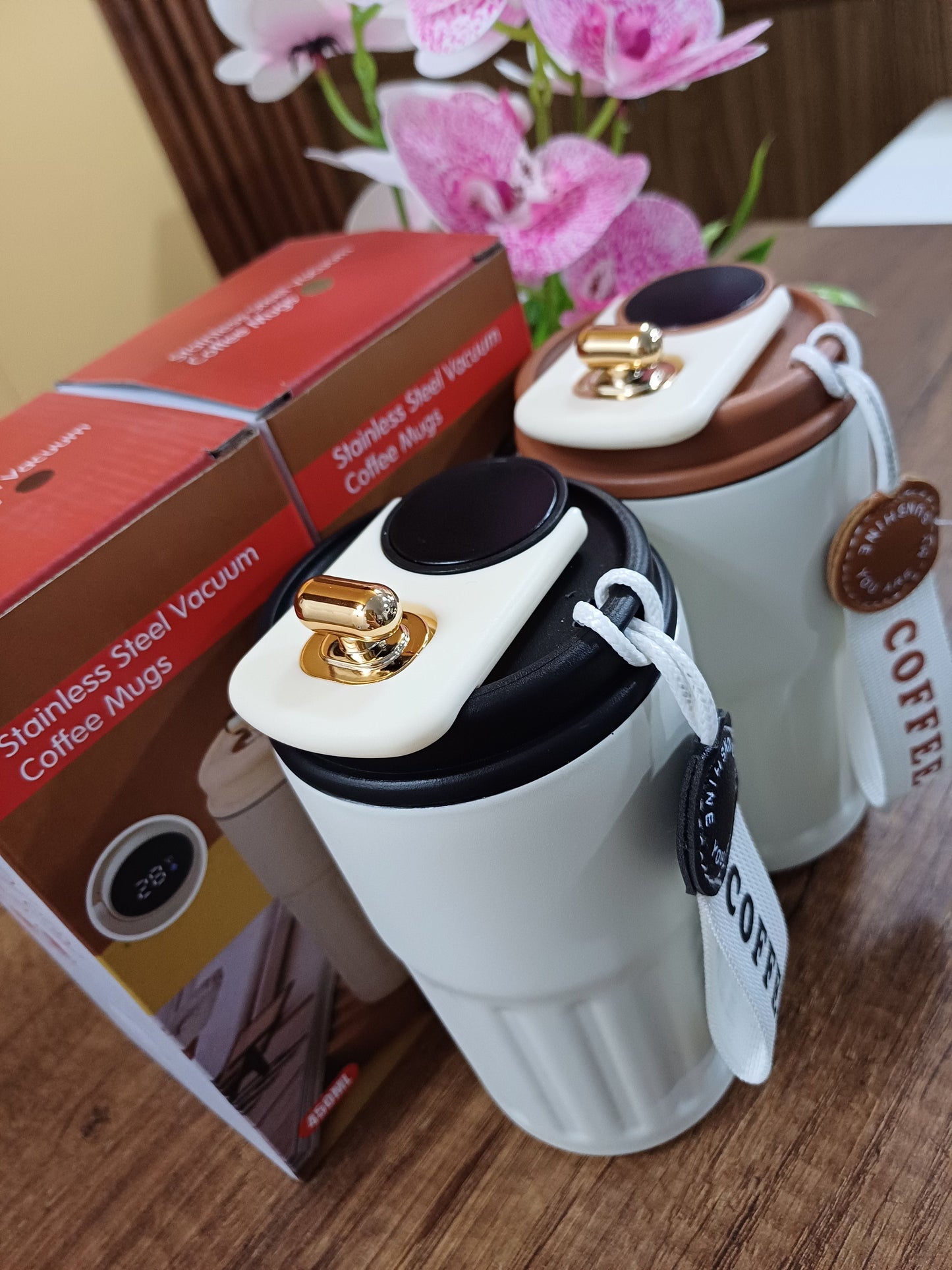 Termo de café inteligente con pantalla LED