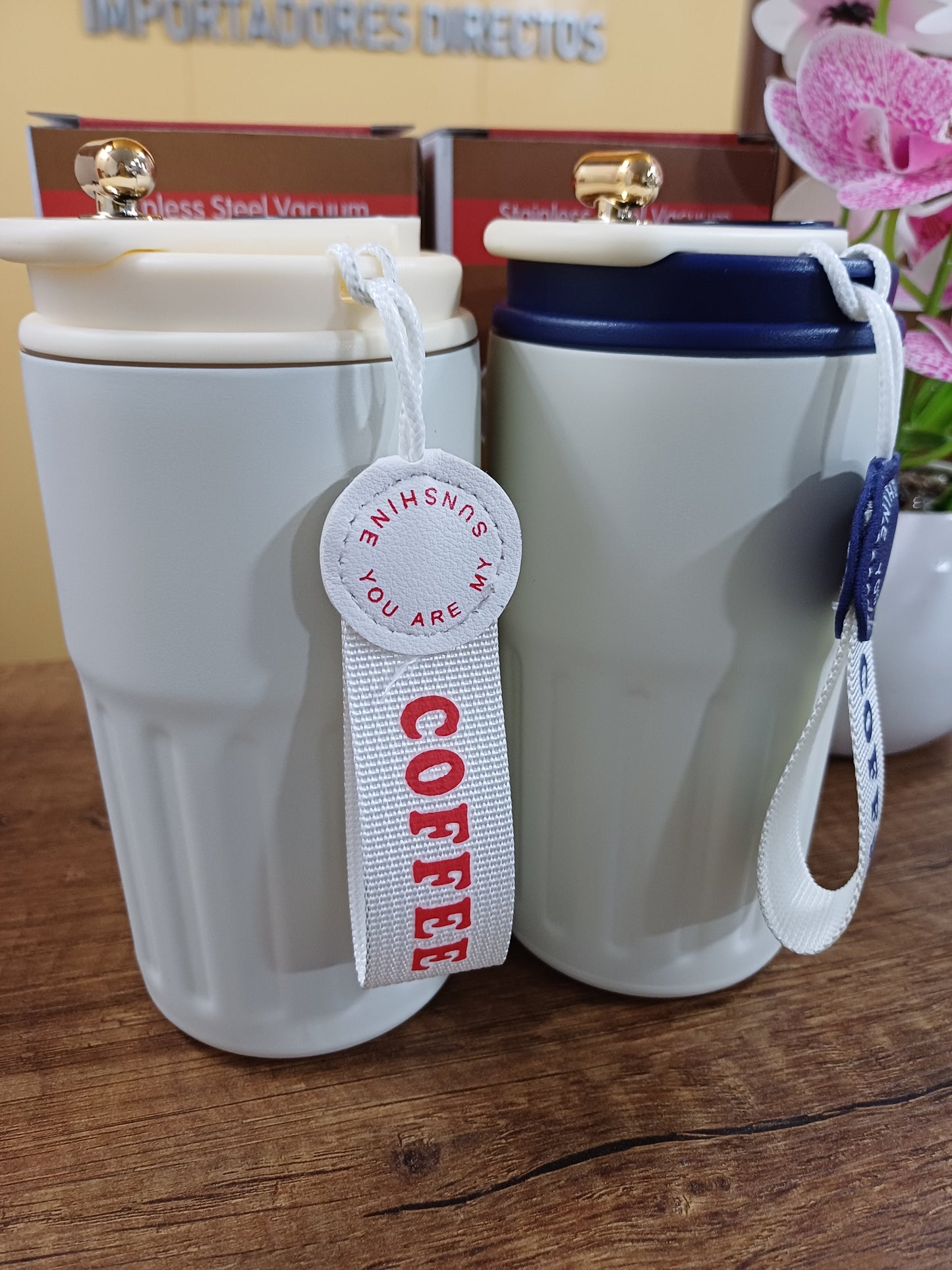 Termo de café inteligente con pantalla LED